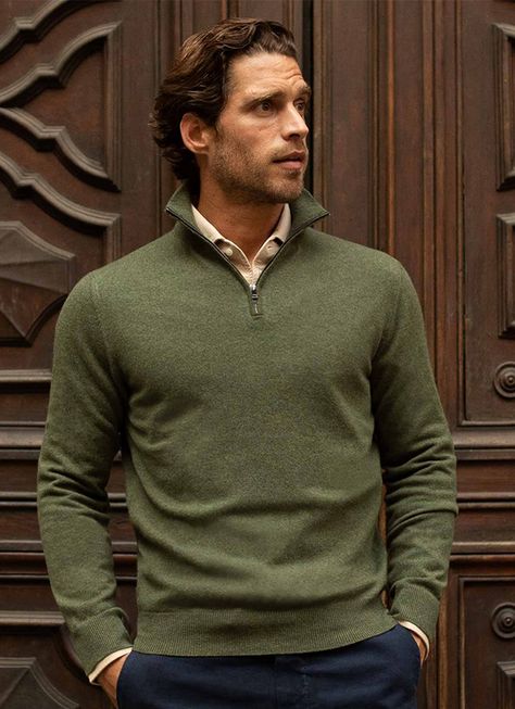 Men’s Holiday Outfit Casual, Casual Mens Fashion Winter, Men Classy Outfits Winter, Men Winter Work Outfit, Men’s Winter Sweater, Men Winery Outfits Winter, Men’s Business Casual Winter, Winter Man Style, Men Outfit Combination