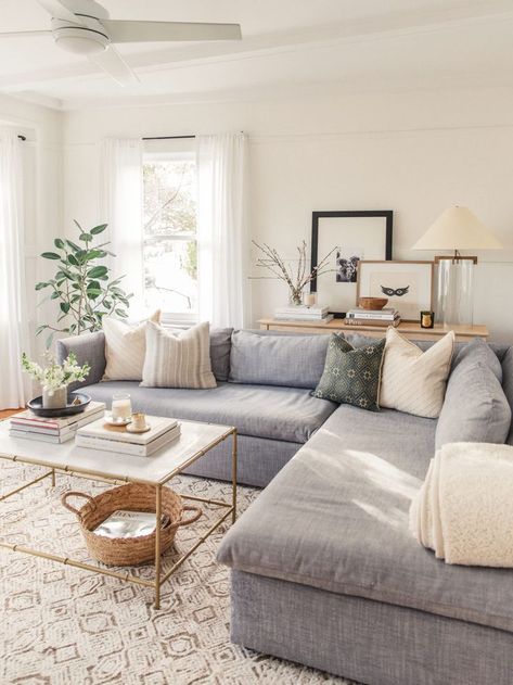 How can something so simple looks so beautiful. via @livingatno.50 #scandinavian #interior #homedecor #simplicity #whiteliving Sectional Pillows, Teenage Room Decor, Furnitur Ruang Keluarga, Grey Couch, Living Room Scandinavian, Room Couch, Rug White, Living Room Decor Apartment, Boho Living Room