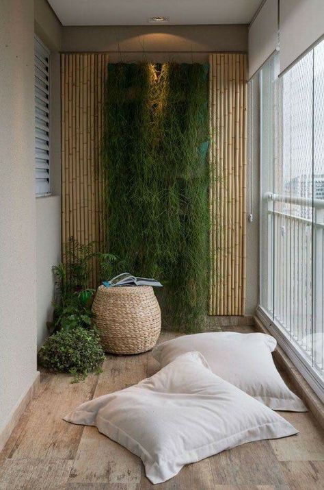 Small Meditation Space, Sala Zen, Sala Yoga, Balcon Mic, Apartment Balcony Garden, Vertical Garden Indoor, Vertical Garden Design, Small Balcony Garden, Meditation Rooms