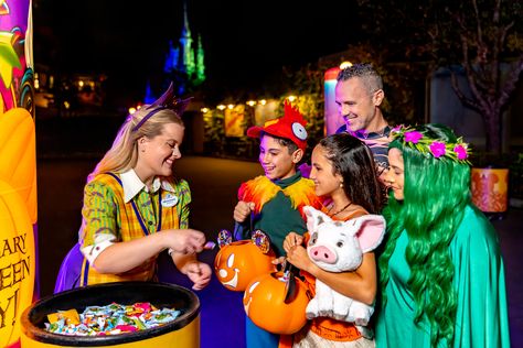 Halfway To Halloween, Mickeys Not So Scary Halloween, Disney Halloween Parties, Disney 2023, Not So Scary Halloween Party, Not So Scary Halloween, Disney World Hotels, Halloween Parade, Scary Halloween Party