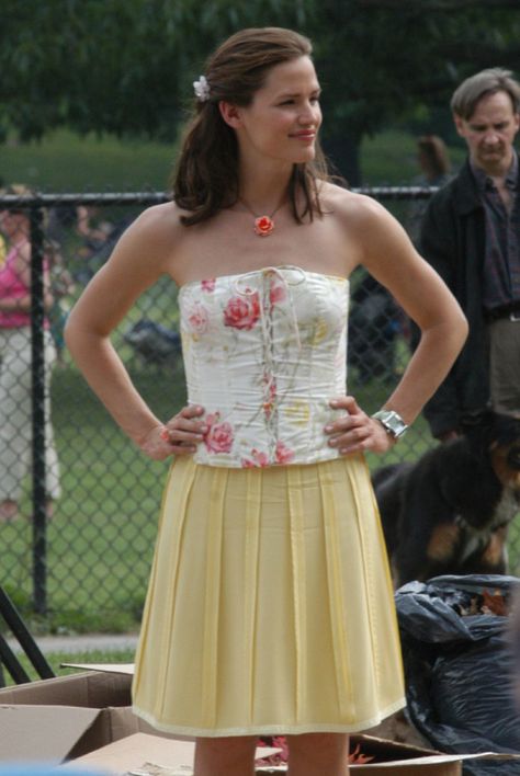 It's Time to Start Dressing Like Jenna Rink From 13 Going On 30 13 Going On 30 Outfits, Jenna Rink, 13 Going On 30, 30 Outfits, Movies Outfit, Movie Fashion, Jennifer Garner, Fashion Tv, 2000s Fashion