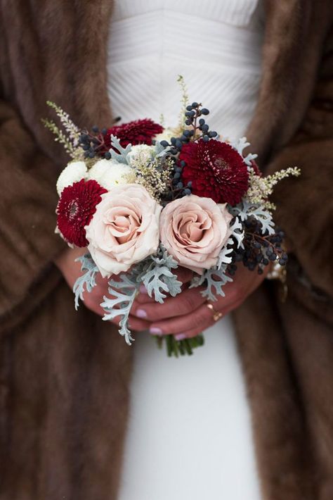 Winter Bridesmaid, Mum Wedding, Winter Bridal Bouquets, Small Wedding Bouquets, Rustic Beach Wedding, Red Bouquet Wedding, Winter Wedding Bouquet, Winter Bouquet, Winter Wedding Flowers