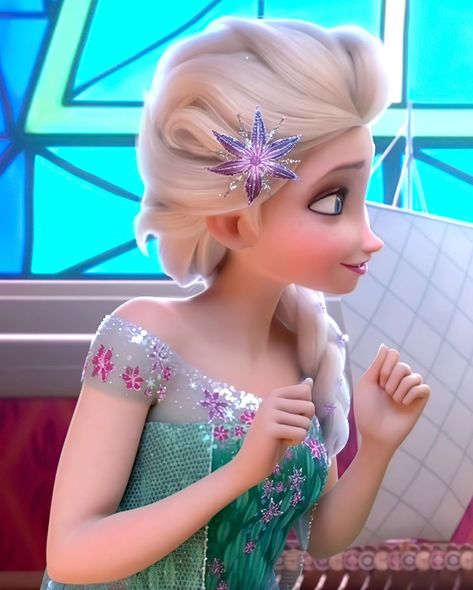 Frozen Fever Wallpaper, Elsa Real Life, Elsa In Real Life, Elsa Frozen Fever, Elsa Photos, Frozen Fever Elsa, Frozen Elsa Dress, Frozen 2 Nokk, Frozen Love