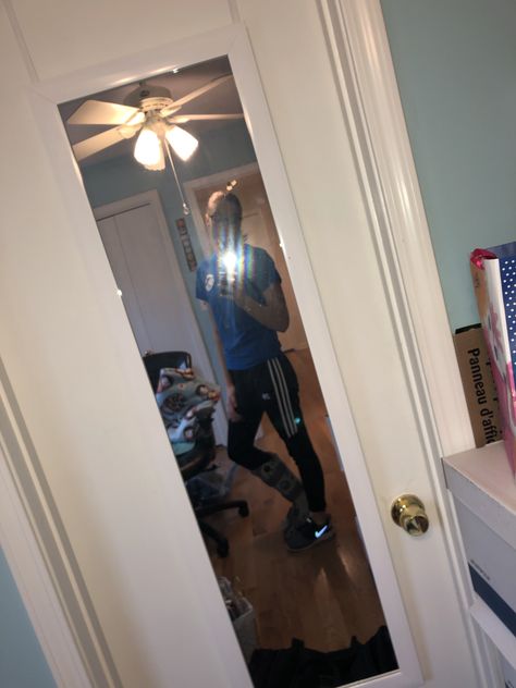 Outfits that work with my mega aircast: Nike LunarSolos are tall enough to keep my legs almost even and the adidas soccer pants fit inside the boot pretty well. Adidas Soccer Pants, Soccer Pants, Adidas Soccer, Pants Fit, Workout Pants, Soccer, Mirror Selfie, Adidas, Nike