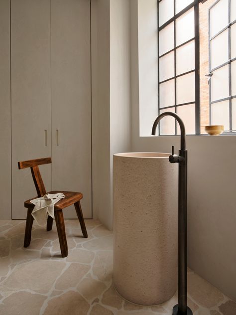 NoMad | RESIDENTIAL | The sculptural language of this apartment is carried into the bathroom by the @concretenation Como concrete basin, rather than a wall-fixed vanity. The freestanding vanity has a statuesque presence further complemented by the height and arch of the @astrawalkerofficial floor mounted mixer. ⁠See more via https://alexanderand.co/projects/nomad/ Industrial Windows, Free Standing Vanity, Cd Design, Bathroom Shower Design, Standing Vanity, Loft Interior Design, Bathroom Retreat, Freestanding Vanity, Industrial Building