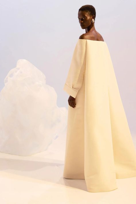 Fall 2022 Couture, Playing Dress-up, 2022 Couture, Maison Rabih Kayrouz, Fall Couture, Rabih Kayrouz, Minimalist Fashion Women, Spring Summer 2023, Mood Board Fashion