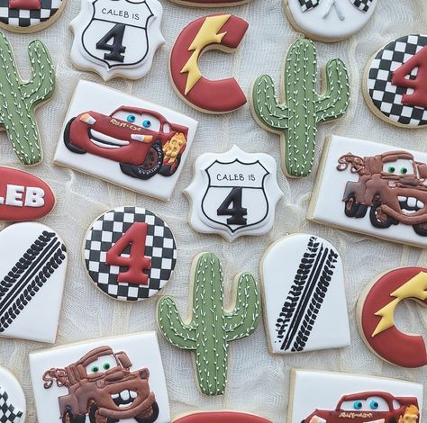 Mcqueen Cookies Birthday, Cars Movie Cookies Decorated, Lighting Mcqueen Cookies, Lightning Mcqueen First Birthday, Pixar Cars Cookies, Cars Cookies Disney, Lightning Mcqueen Cookies, Pixar Cars Cake, Mcqueen Cookies