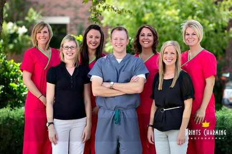 Staff Photos: Northview Dental in Edmond, Oklahoma Staff Photoshoot Ideas, Dentist Branding, Staff Photos, Dental Pictures, Dental Photos, Photo Shoot Tips, Photography Office, Dental Photography, Medical Photography