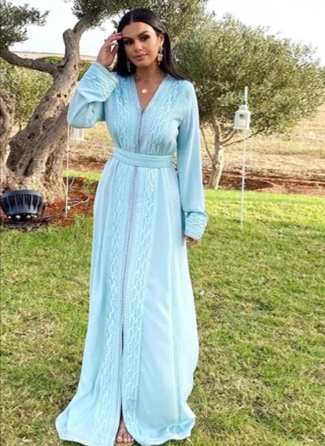 Moroccan Caftan Simple, Caftan Simple Chic, Moroccan Dress Kaftan, Caftan Dress Kaftan, Kaftan Simple, Dress Soiree, Caftan Simple, Morrocan Fashion, Moroccan Kaftan Dress