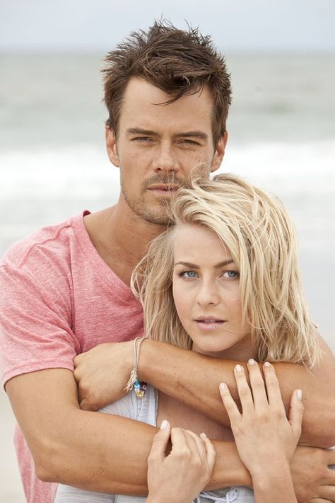 Josh Duhamel and Julianne Hough in Safe Haven...they are not a real couple, but don't they look great together? Can't wait for the movie. Julianne Hough Safe Haven, Fanart References, Nicholas Sparks Movies, Photo Star, Josh Duhamel, Nicholas Sparks, Julianne Hough, Movie Couples, Foto Poses