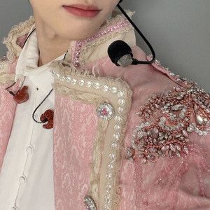 Beomgyu Pink Aesthetic, Beomgyu Pink, Txt Outfit, Txt Details, Txt Concert, Kpop Details, Pinterest Widget, Pink Pinterest, Moa Diary