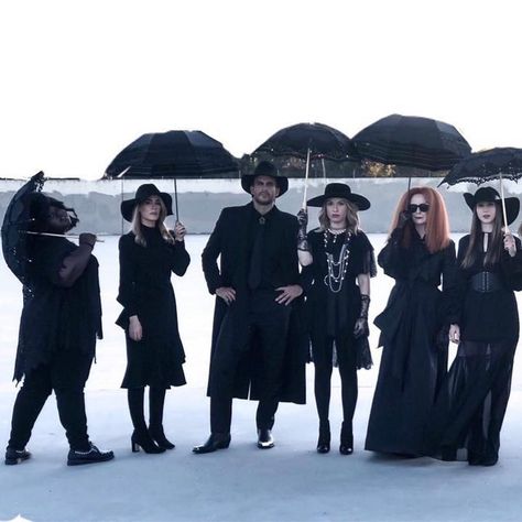 Coven Ahs Costume, American Horror Story Witches, Coven Characters, Ahs Witches, Coven Fashion, Burned At The Stake, Salem Halloween, Ahs Cast, Witchy Outfits