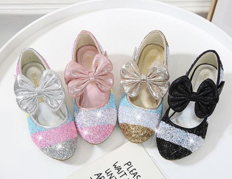 Glittery Shoes, Crystal Princess, Girls Leather Shoes, Girls High Heels, Fashion Shoes Heels, Princess Shoes, Crystal Shoes, Shoe Pattern, Glitter Shoes