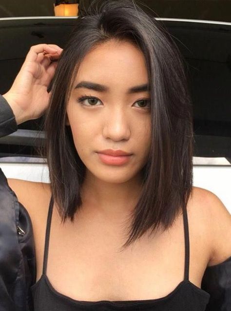 The Biggest Three Hair Trends Of The Year You Need To Follow Lob Haircuts, Straight Bob Hairstyles, Small Face, Straight Hair Bundles, Lob Haircut, Short Straight Hair, Haircuts Straight Hair, Penteado Cabelo Curto, Trending Hairstyles