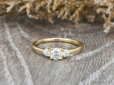 Three Stone Engagement Rings Round, Engagement Ring Round Cut, Engagement Ring Round, Three Stone Diamond Ring, Three Stone Engagement Ring, Traditional Diamond, Past Present Future, Three Stone Diamond, Round Cut Engagement Rings