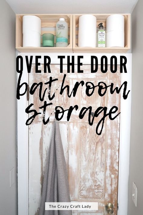 Sneak every extra inch of storage space into a tiny bathroom with above door bathroom storage. Grab a couple of wooden crates for a creative DIY organizing solution. Kids Bathroom Organization Ideas, Organize Shelves, Rental Remodel, Diy Wood Crate, Tiny Bathroom Storage, Decor Small Bathroom, Diy Organizing, Bathroom Storage Hacks, Shelves Ideas