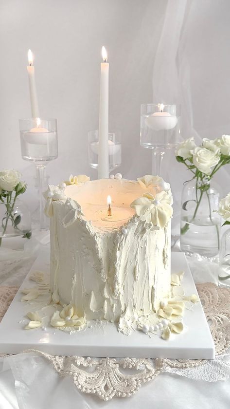 Cakes Couture | 26 today 🕯️ Candle cake 😍😍 . . . . . #candlecake #cake #candles #candleideas #candleaddict #candlemaker #cake #cakeideas #birthdaycake… | Instagram Candle Cake Aesthetic, Candle Cake Design, 23 Birthday Ideas Cake, Candle Cake Ideas, Cake Decorating Aesthetic, Melted Candle Cake, Aesthetic Birthday Cake Ideas, Engagement Cake Ideas, Birthday Cake Display