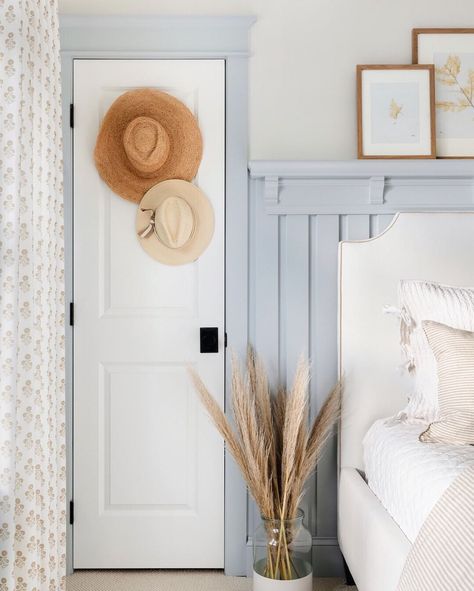 Beach Hat Wall Decor, Grandma Chic Bedroom, Wallpaper Guest Bedroom, Blue Guest Bedroom, Acorn Cottage, Tiny Acorn, Bria Hammel Interiors, Cream Bedroom, Bria Hammel