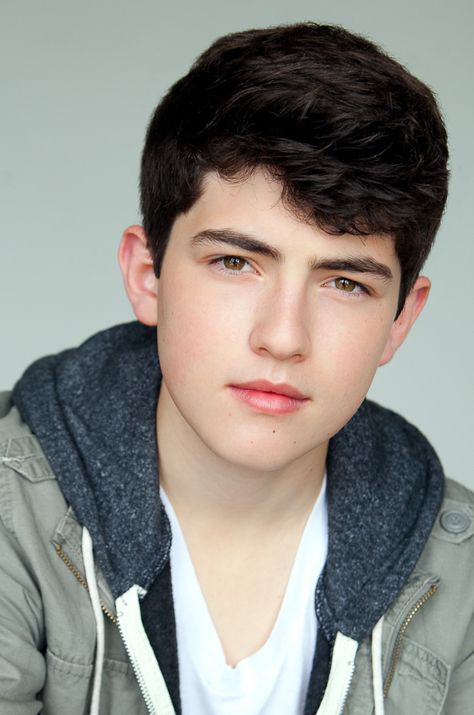 Pictures & Photos of Ian Nelson - IMDb Young Derek Hale, Derek Teen Wolf, Ian Nelson, Teen Wolf Season 3, Teen Wolf Seasons, Male Faces, Teen Wolf Cast, Derek Hale