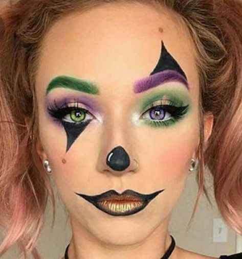 Easy Clown Makeup, Jester Makeup, Scary Clown Costume, Halloween Makeup For Kids, Clown Face Paint, Makeup Ide, Creepy Halloween Makeup, Theatre Makeup, Cute Halloween Makeup