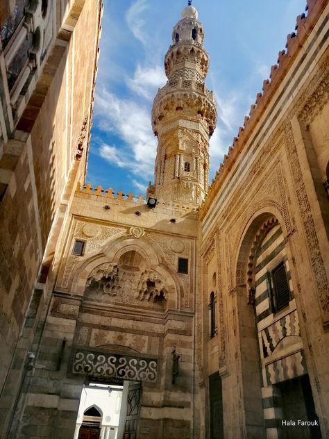 Al Azhar Mosque in cairo Egypt Al Azhar University Cairo Egypt, Al Azhar Mosque, Azhar Mosque, Cairo University, Egypt Aesthetic, Al Azhar, Historical Places, Cairo Egypt, Historical Place