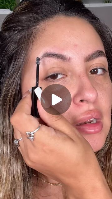 Analiza Garcia on Instagram: "Doing your eyebrows, shouldn’t be difficult so here’s a tutorial to help you! 🥰  Products used @nyxcosmetics brow gel  @thebalm furrowcious brow pencil   #makeuptutorial #eyebrowtutorial #allthingsmakeup #makeuphacks #reels #makeupreels #explorepage✨ #explorepage #makeup #makeuptips #eyebrowshaping" Clear Eyebrow Gel Tutorial, How To Do Eyebrows With Gel, How To Use Eyebrow Gel, Eyebrow Gel Before And After, Eyebrow Gel Tutorial, How To Fill In Eyebrows, Eye Brows Tutorials, Brow Gel Tutorial, Eyebrow Pencil Tutorial