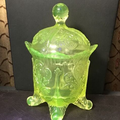 19 Most Valuable Uranium Glass (Identification & Value Guide) Uranium Glass Display Ideas, Vaseline Glass Display, Vaseline Glass Antiques, Uranium Glass Display, Vintage Glassware Collectible, Uranium Glass Vintage, Carnival Candy, Antique Knowledge, Antique Boutique