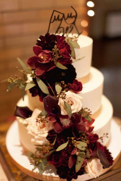 Wine Inspired Wedding - www.creationsbysasha.com Wine Wedding Cake, Wine Inspired Wedding, Waterfall Cake, Gold And Burgundy Wedding, Burgundy Wedding Cake, Wedding Cake Fresh Flowers, Country Garden Weddings, Country Barn Weddings, Red Wedding Flowers