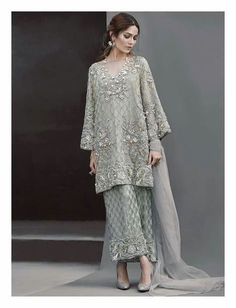 Mode Batik, Kebaya Lace, Baju Kahwin, Nikah Outfit, Kebaya Modern Dress, Dress Pesta, Kebaya Dress, Wedding Indian, Batik Fashion