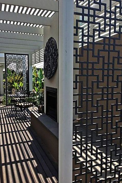 Outdoor Privacy Screens - Found Your Desire - Act fast or you might lose it. Click for more! Backyard Privacy Screen, Porch Privacy, Design Per Patio, Patio Privacy Screen, Patio Privacy, Backyard Privacy, Privacy Screen Outdoor, Outdoor Privacy, Decorative Screens