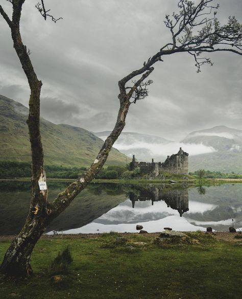 Scottish Castle Aesthetic, Scotland Castle Aesthetic, Glasgow Scotland Aesthetic, Scotland Ruins, Castle Core, Scotland Aesthetic, Ireland Pictures, England Aesthetic, Scottish Castles