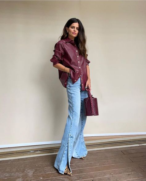 Fashion For Medium Size Women, Outfit Navidad 2022, Feather Top Outfit, Maroon Outfits, Statement Blazer, Burgundy Outfit, Stylish Work Attire, Office Outfits Women, Elegante Casual