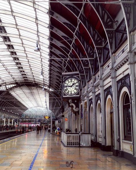 Paddington Station, Westminster. London.- London Paddington Station, London Paddington, Westminster Station, Paddington Station, Highgate Cemetery, Westminster London, London History, London Photographer, Level Design