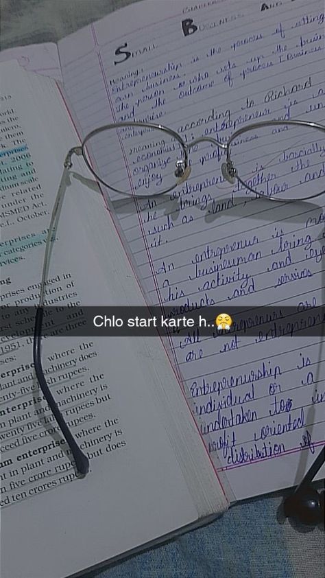 Snap ideas for study 📖 Studies Snap, Studying Snaps, Daily Snap Ideas, Ideas For Study, Study Snapchat, Study Snap, Study Snaps, Study Snaps Ideas, Streak Ideas