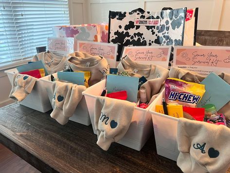 Senior Day Gift Ideas, Senior Baskets Gift Ideas, Senior Basket, Senior Night Gift Ideas, Senior Gift Ideas, Senior Week, Senior Day, Senior Stuff, Senior Night Gifts