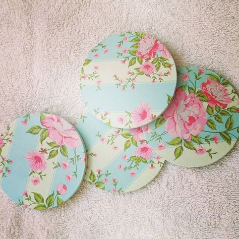 Mdf Coasters Painting, Decoupage Ideas For Beginners, Coasters Painting, Strawberries Bouquet, Decoupage Coasters, Mdf Art, Chocolate Covered Strawberries Bouquet, Mdf Coasters, Decoupage Ideas