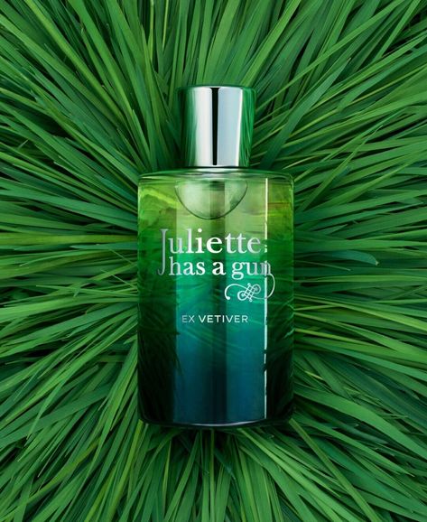 #vetiver #julietteformen⁠ ⁠ In Juliette Has A Gun’s first fragrance for men, they tripled down on the vetiver here and we are here for it. Vetiver, a long and even longer-rooted grass, appears in fragrance over and over because of its wonderful ability to play well with other notes, as well as its unique profile of being earthy and woody while simultaneously being clean, green, and fresh. Here we have a whopping 3 different types of vetivers in one bottle, in all its clean, green, earthy glor... Vetiver Photography, Vetiver Plant, Green Perfume Photography, Wood Perfume Photography, Green Perfume Bottle, Model Photography, Fragrance