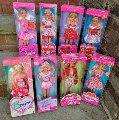 LOT OF 8 Different VALENTINE BARBIE DOLLS *ALL from 1990s* and *ALL NRFB/NIB* | #3770354940 Valentines Barbie, Barbie Valentines, Valentine Barbie, Barbie 1990, Classic Barbie, Barbie Outfits, Barbie Dress Fashion, Early 2000’s, Im A Barbie Girl