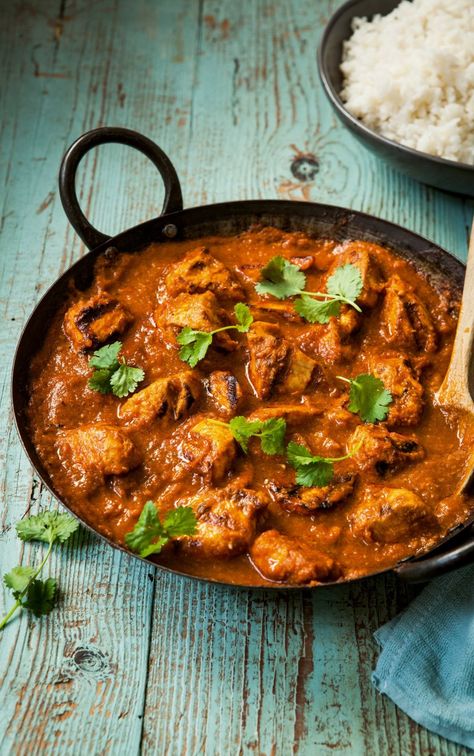 Chicken Tikka Masala - Recipes - Hairy Bikers Indian Chicken Tikka, Easy Butter Chicken Recipe, Easy Butter Chicken, Kashmiri Chilli, Butter Chicken Recipe Easy, Chicken Tikka Masala Recipes, Tikka Masala Recipe, Easy Butter, Indian Chicken