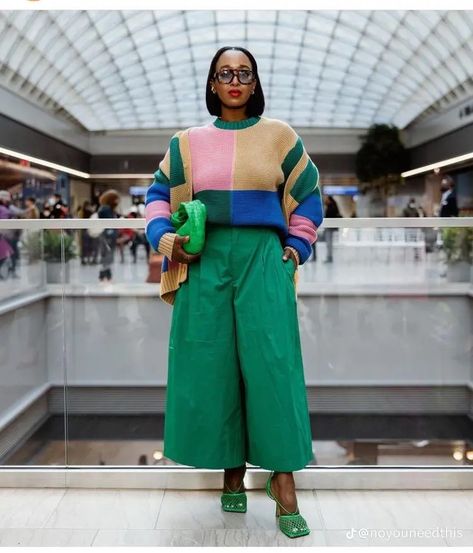 Colourful Quirky Fashion, Color Blocking Street Style, Quirky Chic Style, Quirky Street Style, Eclectic Personal Style, Eclectic Professional Style, Quirky Style Women, Eclectic Chic Outfits, Eclectic Fashion Plus Size