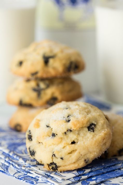 Lemon Blueberry Shortbread Cookies Blueberry Shortbread, Lemon Blueberry Cookies, Shortbread Cookies Easy, Blueberry Cookies, Shortbread Cookie Recipe, Shortbread Recipes, Köstliche Desserts, Lemon Blueberry, Savoury Cake