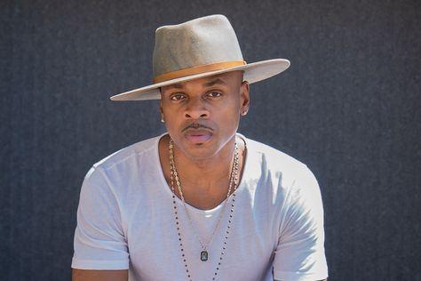 Stokley Williams, Longtime Mint Condition Leader, Scores a Solo Hit https://www.rollingstone.com/music/music-features/stokley-williams-she-number-one-986815/ #mixtape #music Stokley Williams, Trinidad James, Pretty Brown Eyes, Ace Hood, Mrs Carter, Going Solo, Rhythm And Blues, Celebrity Dads, It's Raining