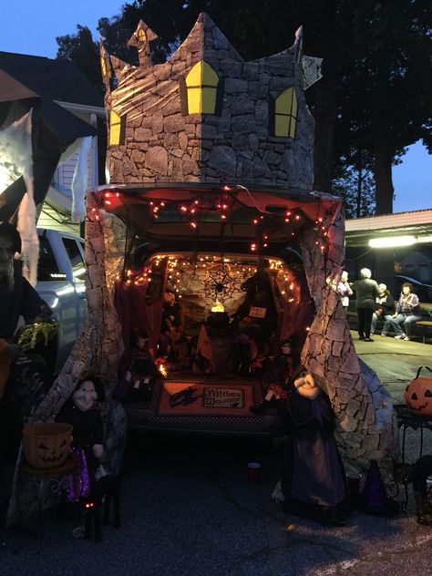 Trunk or Treat witches castle. Haunted Castle Trunk Or Treat, Witches Trunk Or Treat, Castle Trunk Or Treat Ideas For Cars, Trunk Or Treat Ideas For Cars Scary, Trunk Or Treat Castle, Dragon Trunk Or Treat, Scary Trunk Or Treat Ideas For Cars, Trunk Or Treat Witch Theme, Trunk Or Treat Haunted House