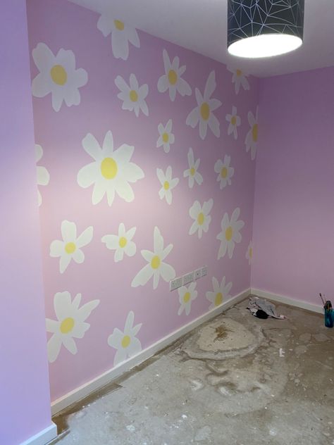 Bedroom Wall Ideas Paint, Girls Bedroom Wall Paint Ideas, Pink Wall Design, Girls Bedroom Wall Ideas, Bedroom Wall Paint Ideas, Pink Wall Painting, Girls Bedroom Wall Color, Bedroom Wall Color Ideas, Pink Wall Paint