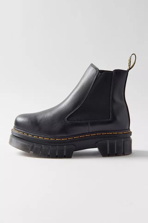 Dr Martens Audrick, Platform Doc Martens, Platform Chelsea Boots, Hair Accessories Jewelry, Chelsea Boot, Classic Leather, Black Fits, Boot Shoes Women, Chelsea Boots