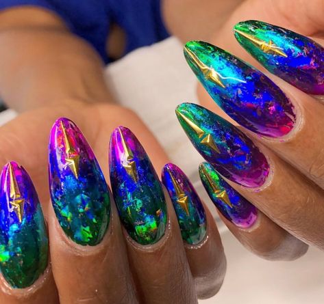 Young Nails Inc on Instagram: “Foiled again... beautiful look by YN Mentor @gnb_laurenboyd using YN Foil Freak Kit.” Foiled Nails, Geode Nails, Gel Nails Ideas, Foil Nail Designs, Nail Designs For Short Nails, Designs For Short Nails, Rainbow Nail, Angel Card, Foil Nail Art