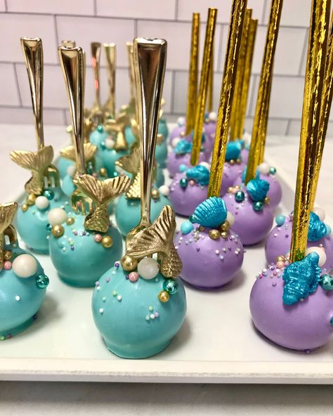 Under The Sea Theme Desserts, Under The Sea Treats, Under The Sea Desserts, Mermaid Cakepops, Under The Sea Wedding Theme, Mermaid Cake Balls, Under The Sea Cake Pops, Little Mermaid Cake Pops, Cake Pops Under The Sea