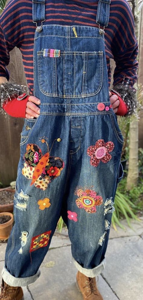 Upcycle Overalls Diy, Upcycled Denim Overalls, Patches On Overalls, Patch Work Overalls, Overalls With Patches, Embellished Overalls, Decorated Overalls, Upcycled Overalls, Patched Overalls