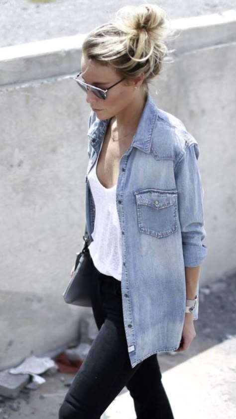 Womens Jean Shirt Outfit, Denim Shirt With Black Pants, White T Shirt Jeans Outfit Women, Open Denim Shirt Outfit Women, Levi Denim Shirt Outfit Women, Black Jeans And Denim Shirt, Denim Shirt White Jeans Outfit, Black White And Denim Outfits, Black White Denim Outfit