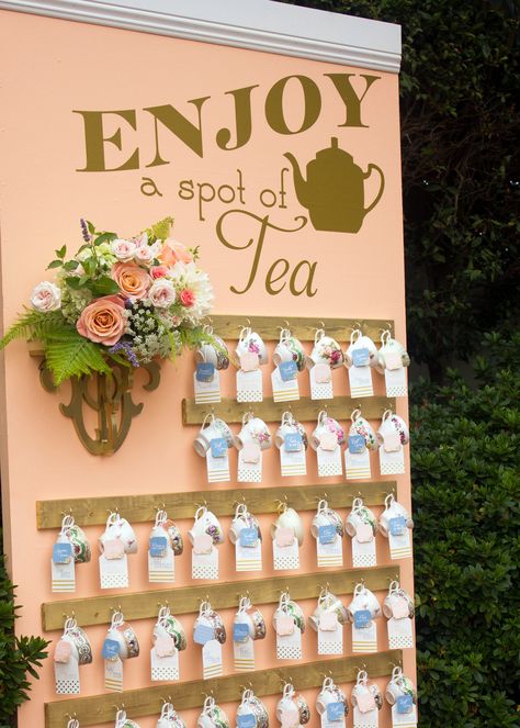 Tea Sommelier, Wedding Souvenirs Diy, High Tea Wedding, La Jolla Wedding, Baby Shower Tea, Tea Party Theme, Tea Party Wedding, Party Deco, Coffee Drinker